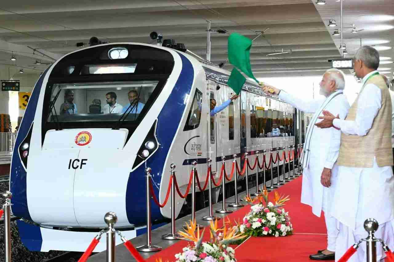 pm modi vande bharat express