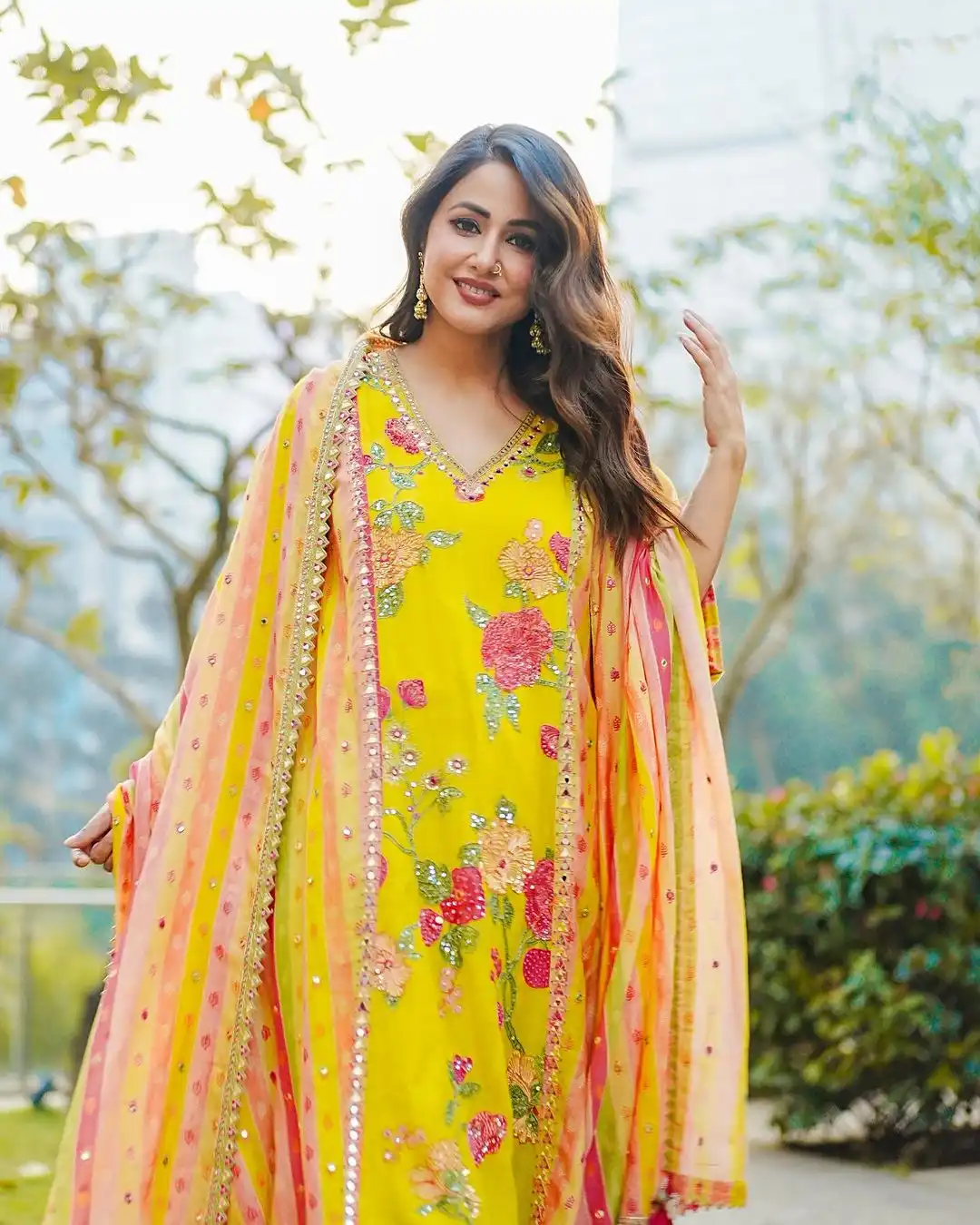 Hina Khan Traditional Look
